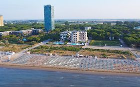 Jesolopalace Hotel & Aparthotel